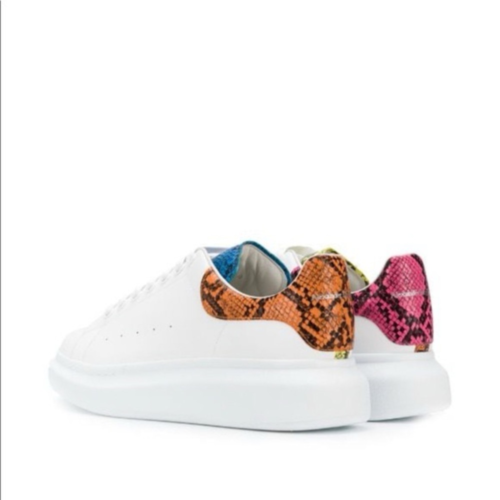 BRAND NEW ALEXANDER MCQUEEN SNAKESKIN SNEAKERS SIZE (40) in men fits a woman 8.5